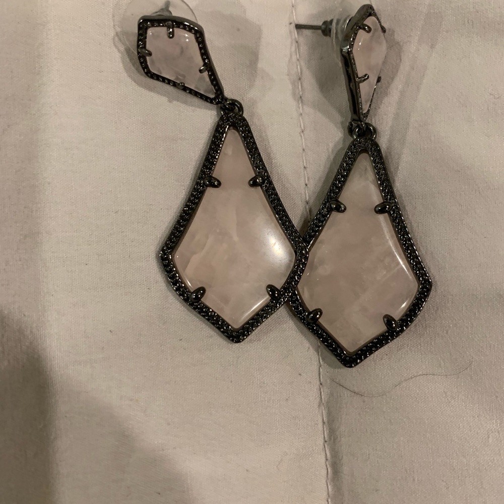 Kendra Scott Dani- Pink Quartz and black. Never worn